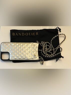 Bandolier 16 Pro case and beautiful leather / gold chain crossbody strap❤️